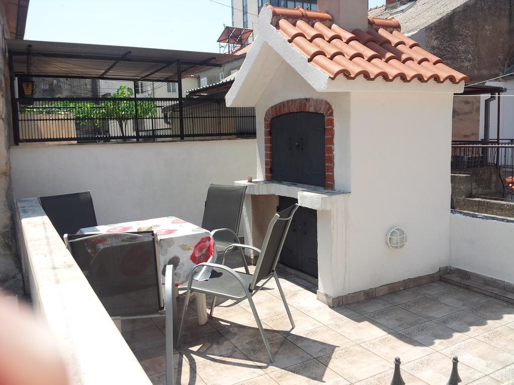 Apartments Bepina- 5 Mins From The Center Split Bilik gambar