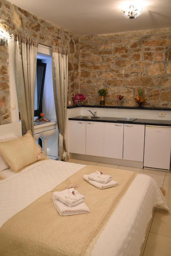 Apartments Bepina- 5 Mins From The Center Split Luaran gambar