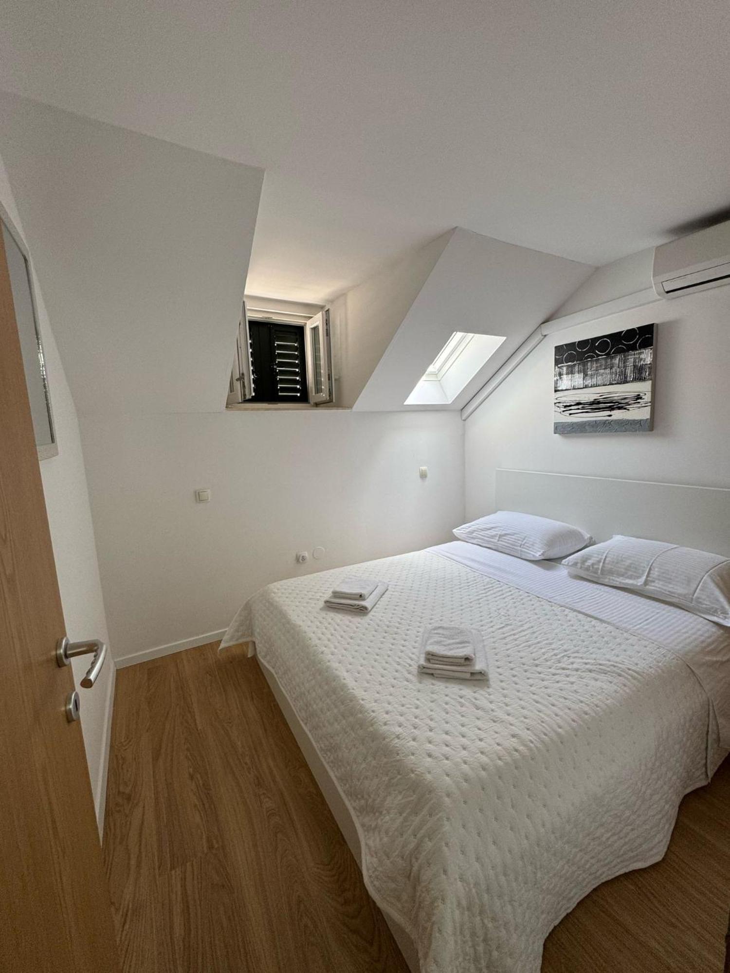 Apartments Bepina- 5 Mins From The Center Split Luaran gambar