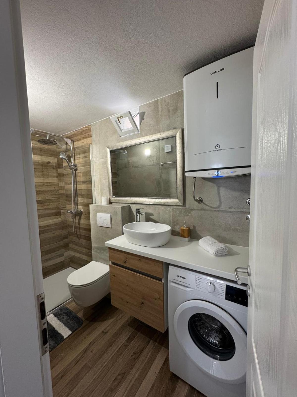 Apartments Bepina- 5 Mins From The Center Split Luaran gambar