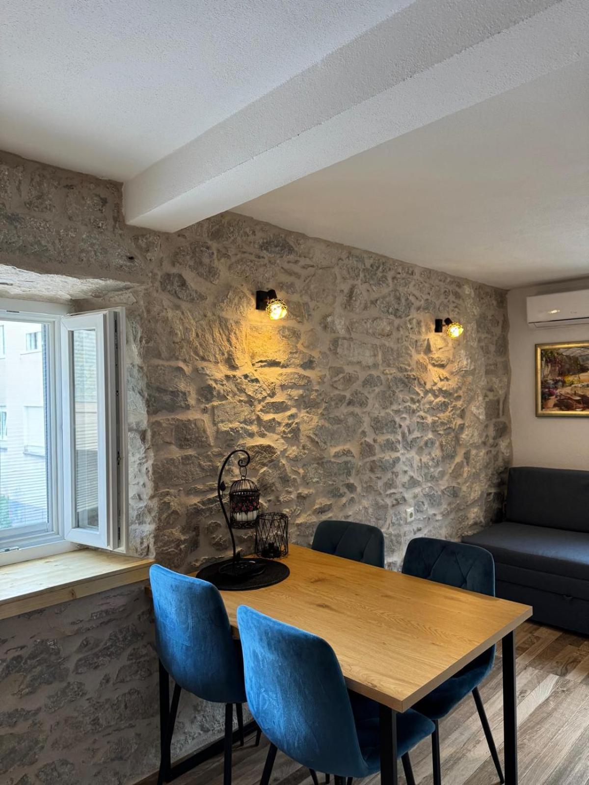 Apartments Bepina- 5 Mins From The Center Split Luaran gambar
