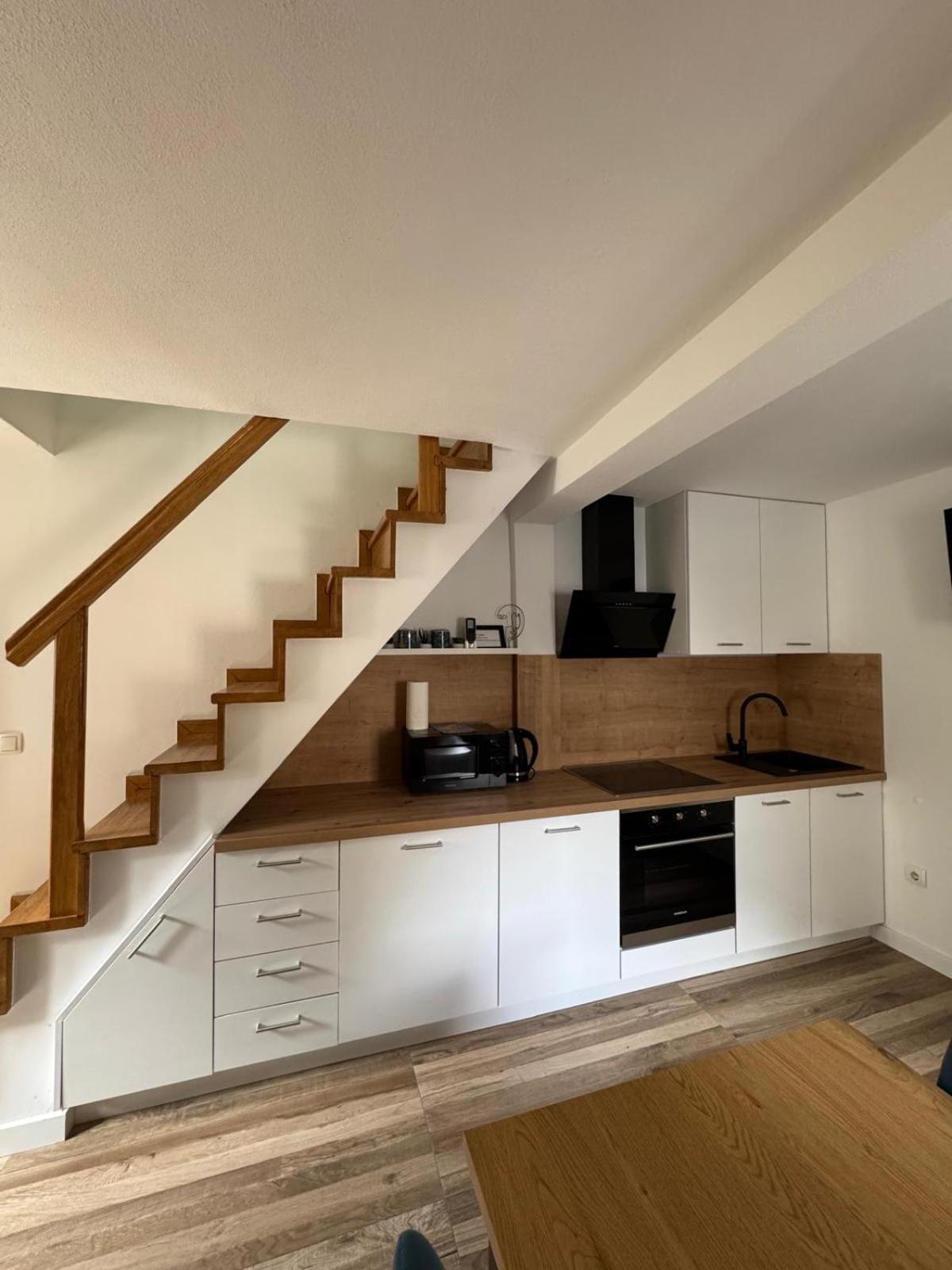 Apartments Bepina- 5 Mins From The Center Split Luaran gambar