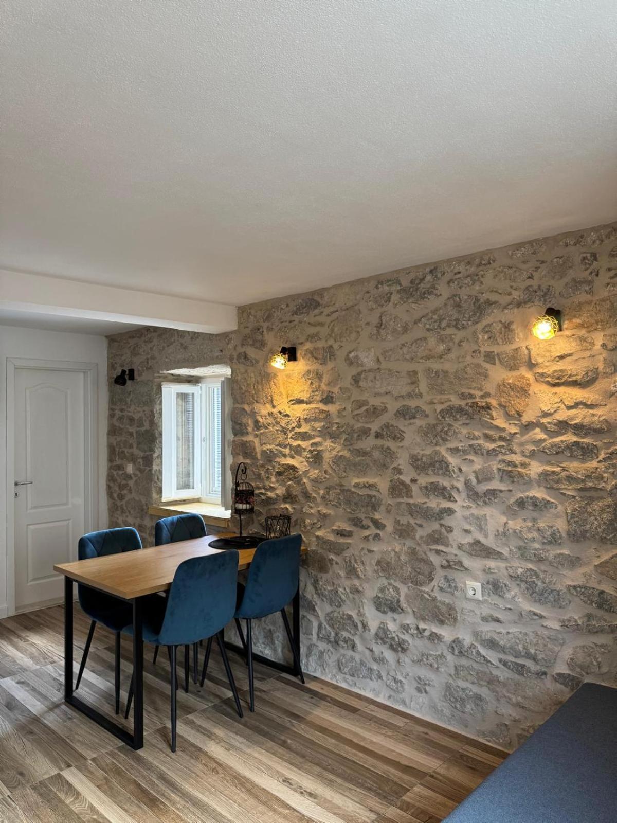 Apartments Bepina- 5 Mins From The Center Split Luaran gambar